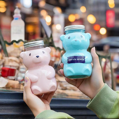 Hot-Selling 500ml Creative Bear Panda Shaped Plastic Drinks Container Milk Tea PET Juice Beverages Candy Bottle With Screw Cap