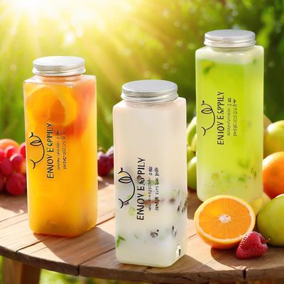 French Square Plastic Juice Bottle 20OZ Beverage Fruit Juice Easy Open Lid Tamper Proof Cap for Energy Drinks
