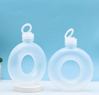 Round Shaped Beverage Bottle Customized Printed logo 16oz 500ml Juice PP Donut Bottle with Ring Lid
