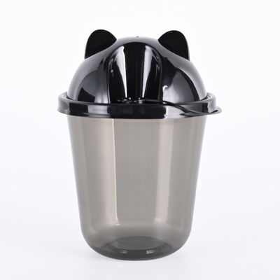 Ein guter Preis. Einweg-Schwarze Frost-Plastikbecher mit Panda-Ohrdeckel Trinkbecher aus Plastik Online