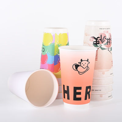 Ein guter Preis. 500 ml undichtes Doppelwandpapierbecher für Tee-Soda-Saft OEM ODM Service Online