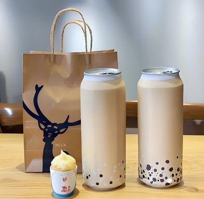 Un buon prezzo. 700 ml bottiglie di bevande in plastica PET per alimenti con coperchio facile da aprire in alluminio in linea